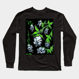 WHITE ROSES DIEING Long Sleeve T-Shirt